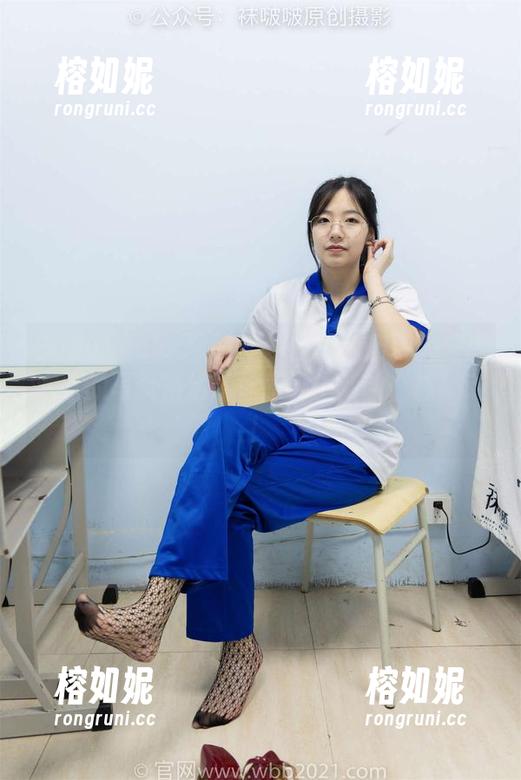BoBoSocks袜啵啵 - 白棉袜翻转人生：木木的写真精选让你感受生活的“袜”动！