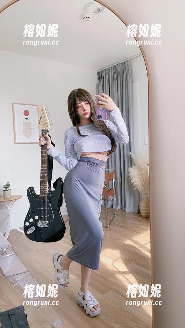 Byoru的连体衣cos一览：隐秘的小心思其实是在衣服里的味道