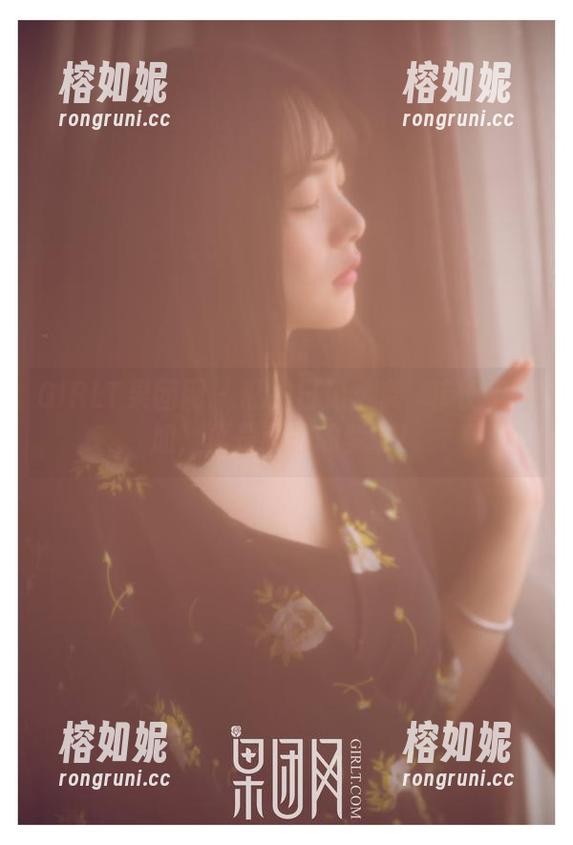 GIRLT果团网 - 私拍日记：龚玥菲长腿叠加，真是腿控的梦啊！