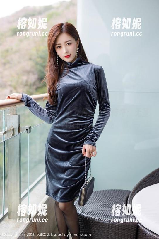 IMiss爱蜜社 - 小九月的吊带传奇：无圣光图包直击心灵深处