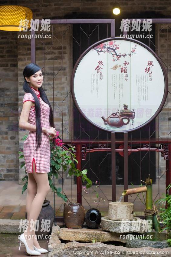 IMiss爱蜜社 - 看淼淼萌萌哒短裙图包，反正我是在看“时尚指数”，绝对不是在偷瞄！