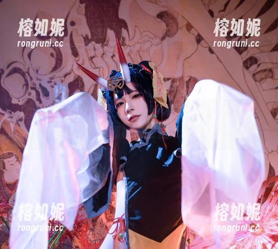Quan冉有点饿只为那一瞬间！FGO酒吞童子原图，人人都能做的壁纸自助餐！