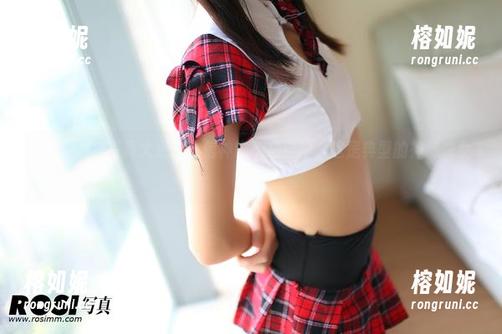 ROSI修女写真大更新！信神也不忘自拍，这是典型的神秘修女！