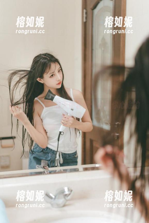 Shika小鹿鹿的天使套图：透入你心底的那丝温柔
