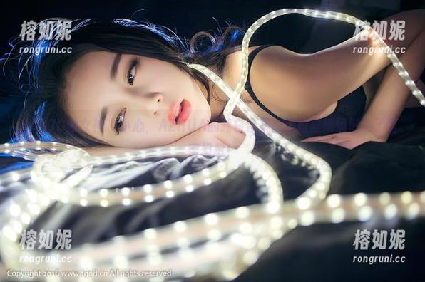 TGOD推女神 - 小心，AZHUA的纯白合集在网盘里悄悄滋生了甜蜜幻想！