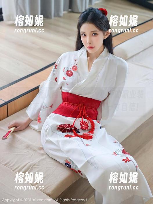 Xiuren秀人网 - Dreamy小乔的职业装：高端高清原图，穿出来的每一寸自信！