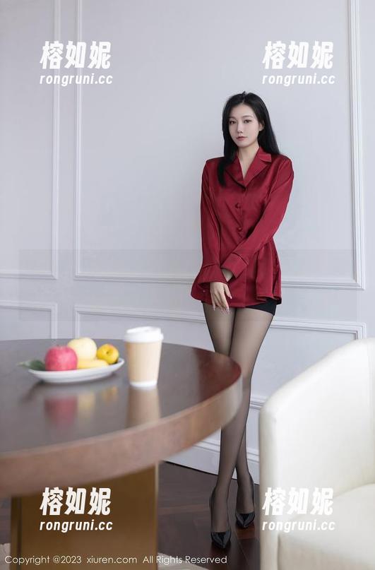 Xiuren秀人网 - 曦宝儿的红裙定制，背后的故事竟然这么有趣！
