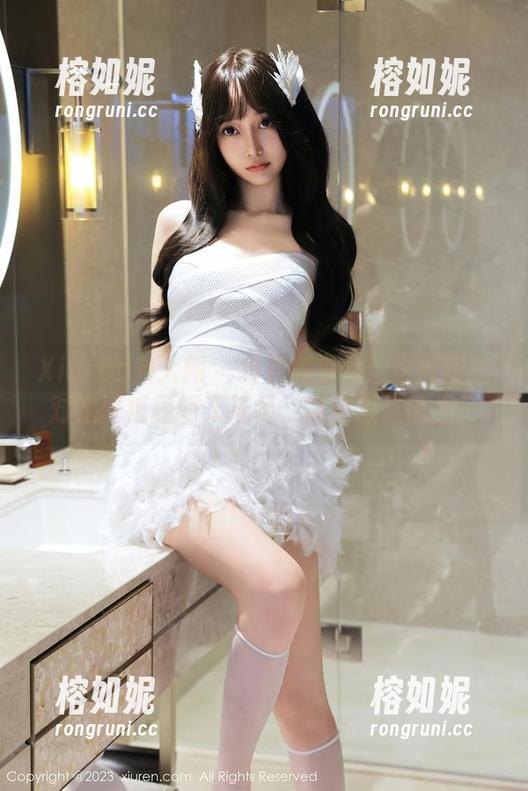 Xiuren秀人网 - 绯月樱少女：这原图绝对是壁纸界的天花板，简直想挂墙上！