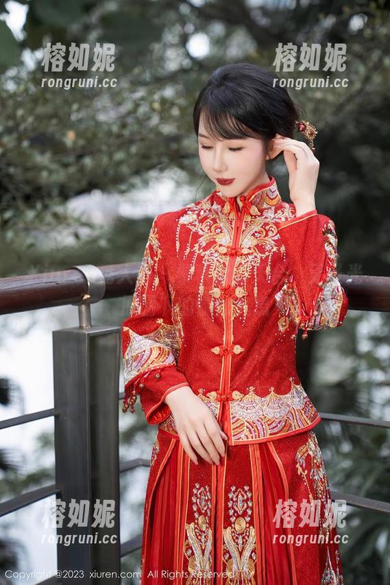 Xiuren秀人网-黎秋秋 Xiuren秀人网 - 黎秋秋的天台,无圣光原图下的慵懒气息