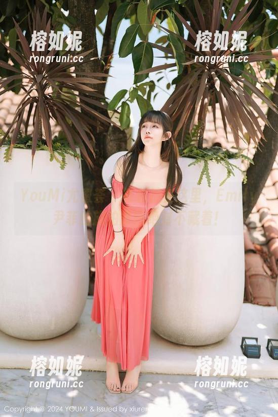 YouMi尤蜜荟 - 福利都在这里，Emily尹菲的旅拍原图绝对不藏着！