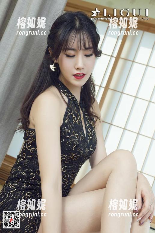 丽柜 - 王炜炜瑜伽全集：下载前请系好安全带，准备好出发了吗？