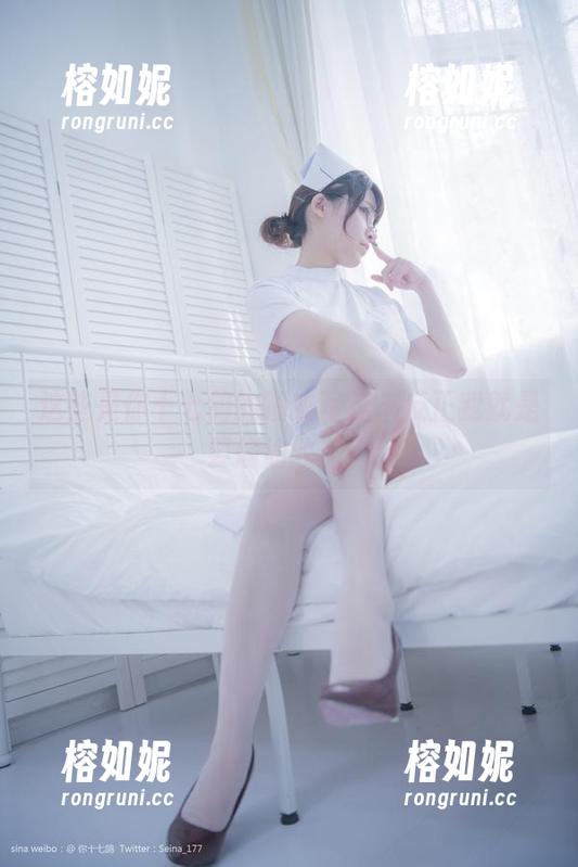 这些是你十七鸽的睡衣写真，反正我就是要偷偷收藏。