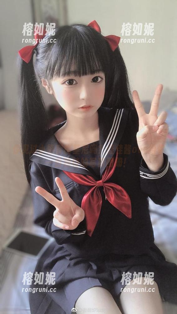 你见过小熊穿比基尼吗？佳佳酱ovo给你一份独特的写真图册！