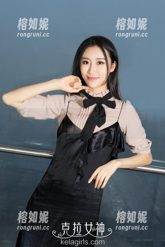 克拉女神 - 图片福利打卡：姜璐用皮衣诠释的时尚与态度！