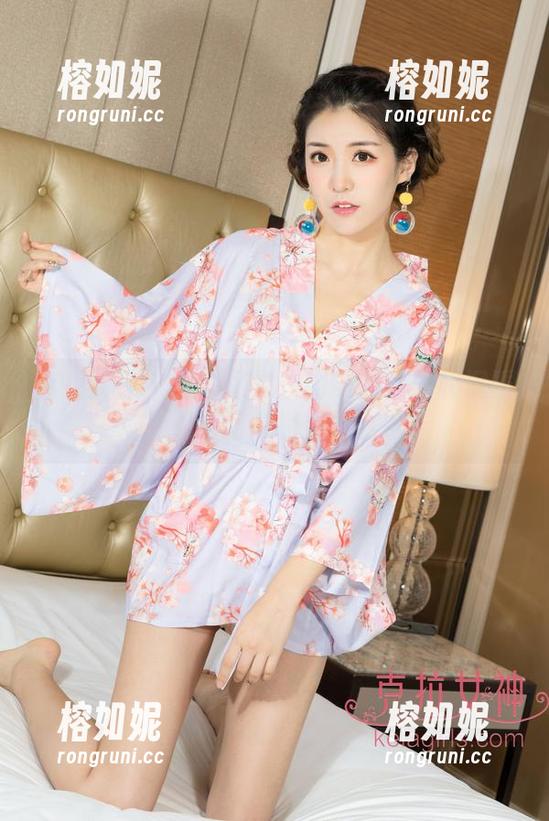克拉女神 - 图中忆之：内衣的轻盈和沉重，如何同时撩拨心弦？