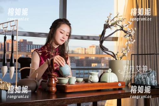 克拉女神 - 美图分享，杨暖的修女给你不一样的触动