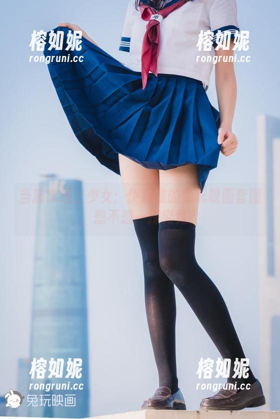 当猫咪遇上少女：伊莉雅的兔玩映画套图，想不想一探究竟？