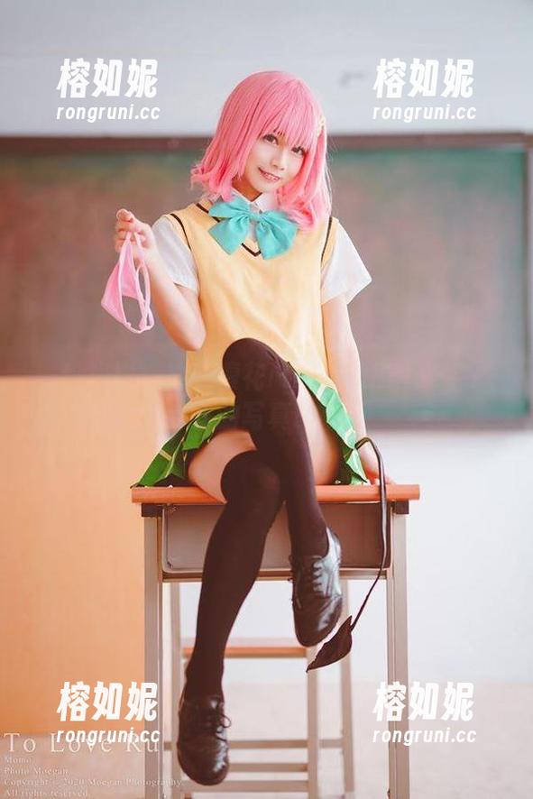 一段光影：冲田凛花rinka的原图与宇崎花的写真故事