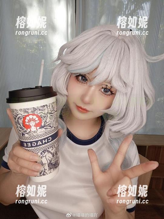 喵喵的喵吖圣诞图包，看看她怎么把美好和节日气息混在一起的！
