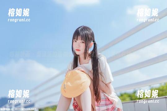 喵糖映画 - 蠢沫沫的瑜伽美图，下载后不妨试试在沙发上练练？