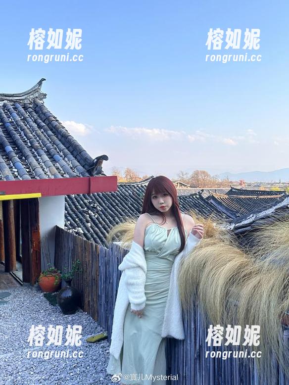 宝儿mysterial的睡衣故事：私拍图集的画外音