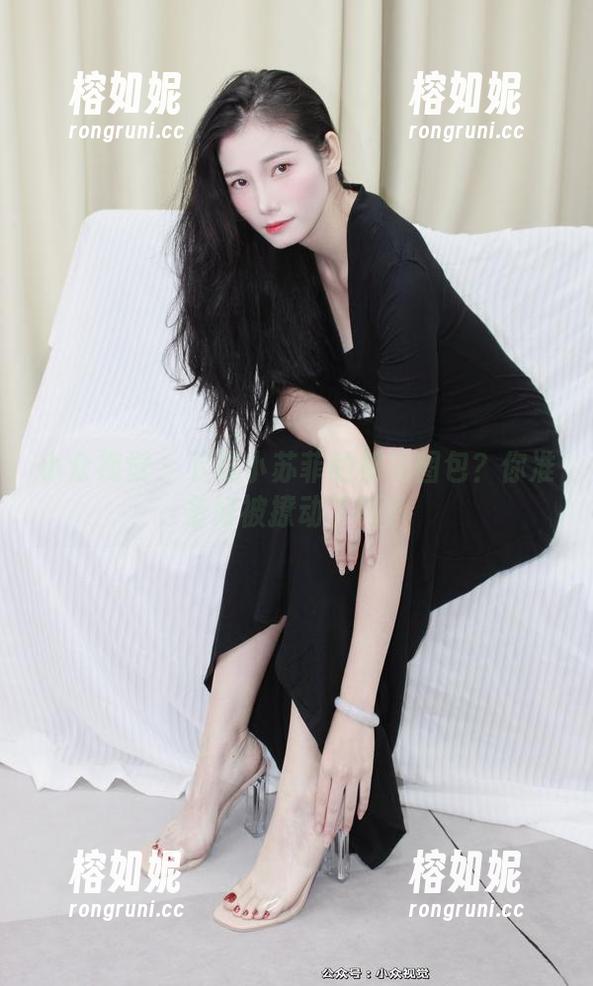 小众视觉 - 下载小苏菲的棉袜图包？你准备好被撩动了吗？