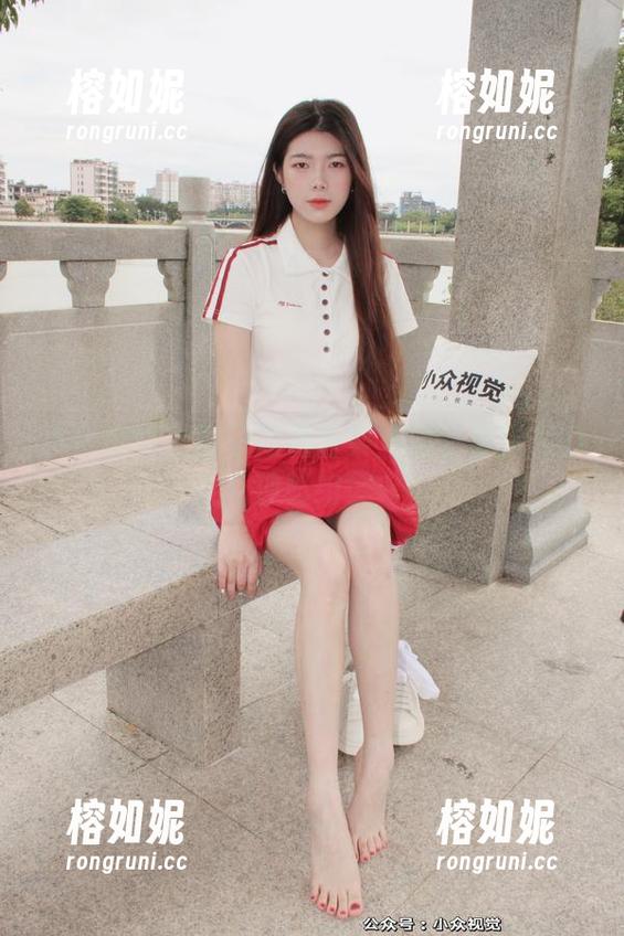 小众视觉 - 惠子短裙合集：裙子与阳光的神秘约会