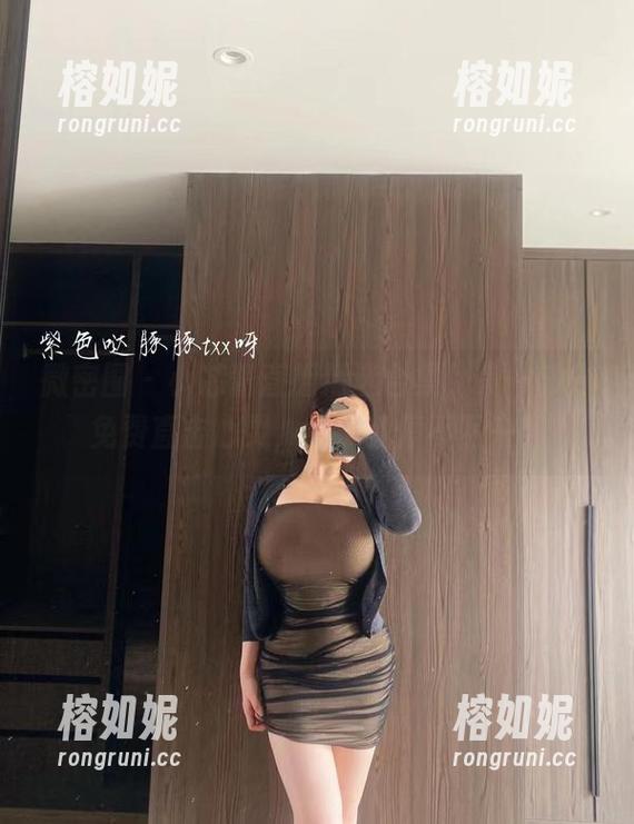 微密圈 - 小芯酱直播精选合集，第一部分免费直击心灵，看了就停不下来！