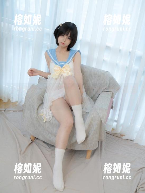 少女秩序 - 抛开阳光，小葵的蕾丝写真里藏着哪些秘密？