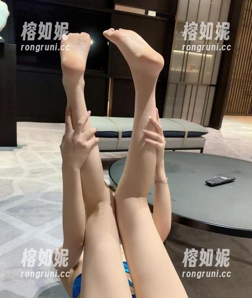微密圈 - 修女变身，徐莉芝的美图走心，壁纸让人心动！