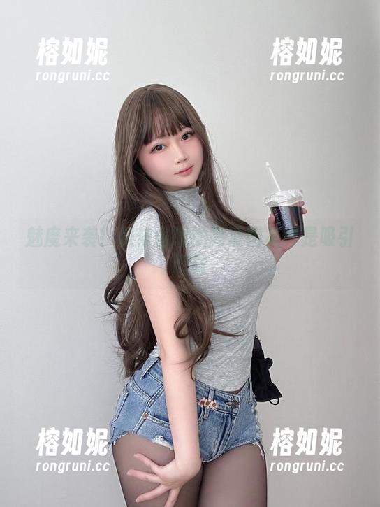 魅魔来袭！是依酱呀的高清图集真是吸引眼球