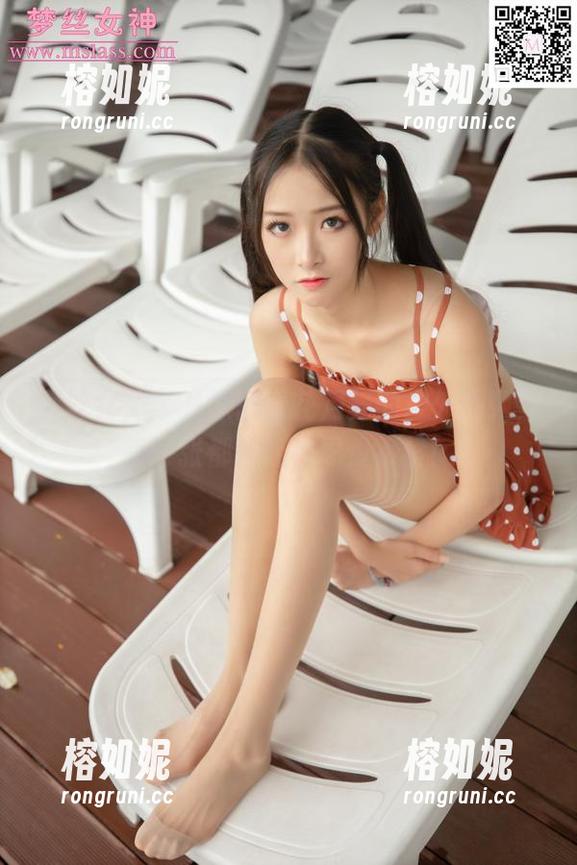 梦丝女神 - 从原图看花月舞的户外系列，每一张都能让你忍俊不禁！