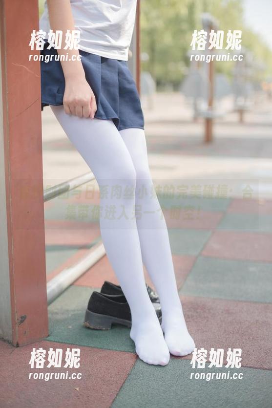 森萝财团与日系肉丝小妹的完美碰撞：合集带你进入另一个时空！