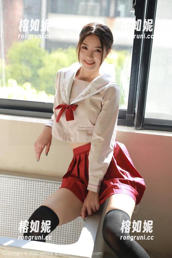 模范学院 - 宅兔兔校园写真人生：原图背后的故事，你懂的