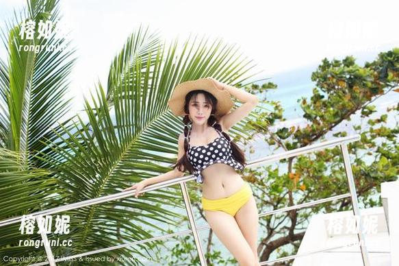 爱蜜社 - 这婚纱太美了！心妍小公主的原图让我脑袋短路！