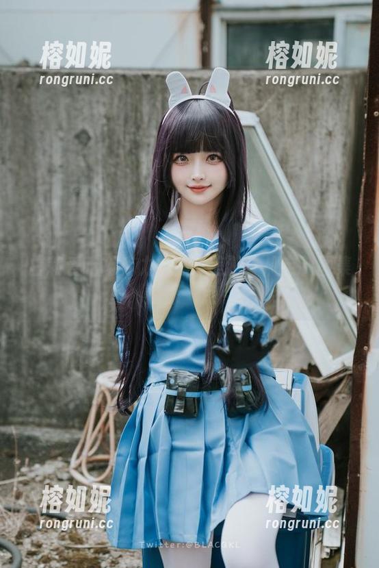 白莉爱吃巧克力的霞沢美游：从定制图集里，窥探一点点神秘