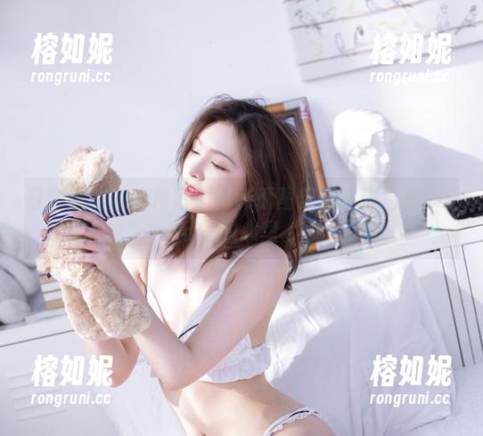 日常里的隐秘角落：福利原图带你走进白露Bululu的心里。