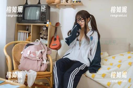 看完神沢永莉的魅魔利兹，套图里的光影仿佛不想让我离开。
