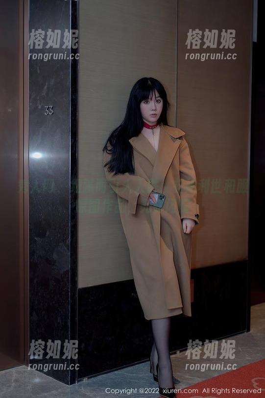 秀人网 - 细腻而引人入胜：抖娘利世和服原图作品，光辉闪耀