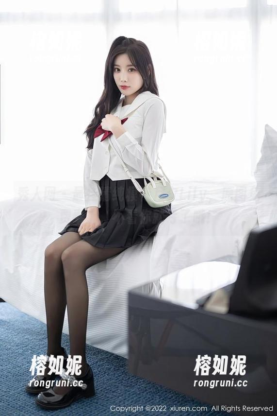 秀人网 - 最佳清纯模特月夕Lily，原图免费奉上，不看你就亏了哦！