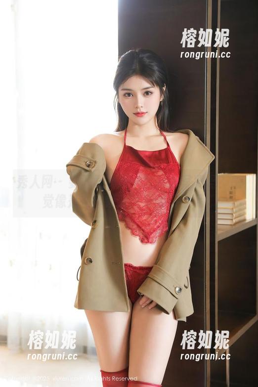 秀人网 - 要下载林乐一的吊带写真吗？感觉像是在解锁新世界的门票呢！