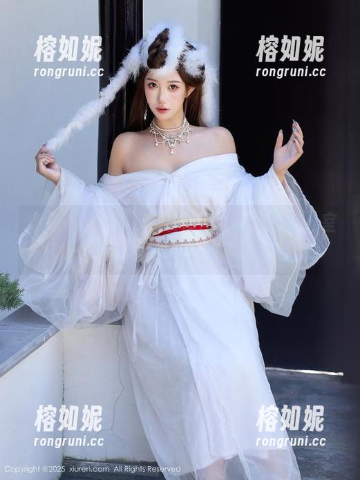 秀人网 - 来吧，免费原图！清妙的办公室让你的工作时间变得轻松愉快！