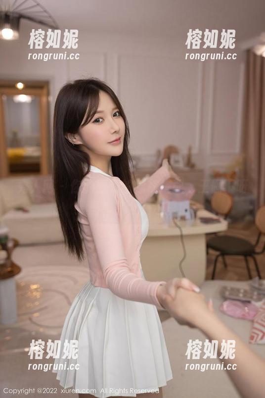 秀人网 - 你能想到的棉袜搭配，王俪丁呀原图作品全在这里！
