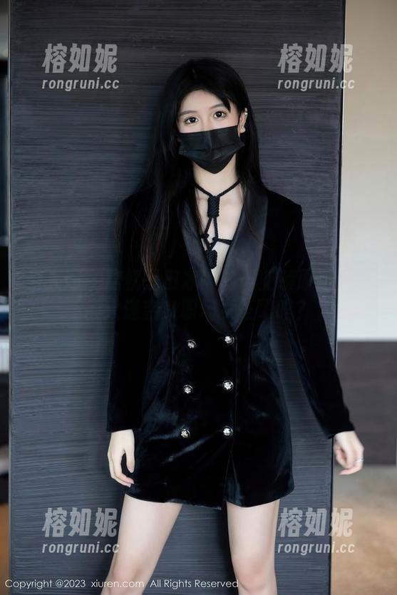 秀人网 - 这就是田冰冰的职业装原图：准备火速变身职场女王了吗？