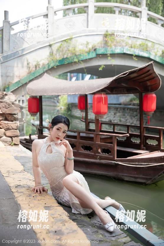 秀人网 - 壁纸界的新宠儿：菲儿beauty双人美图，让我都想成双成对了！