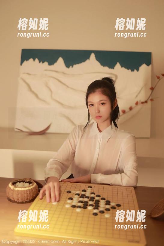 秀人网 - 雨儿酱eve丝袜福利大分享，作品让人心痒痒的