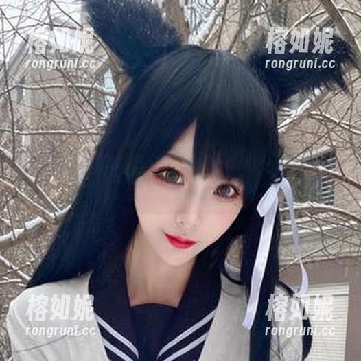 章鱼小童谣的纯白写真集：一秒钟引发的纠结！难以自拔的更新情节。
