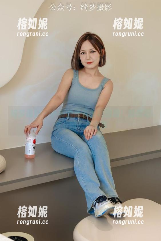 绮梦摄影 - 小莉的居家假期图册：慵懒阳光下的无所事事