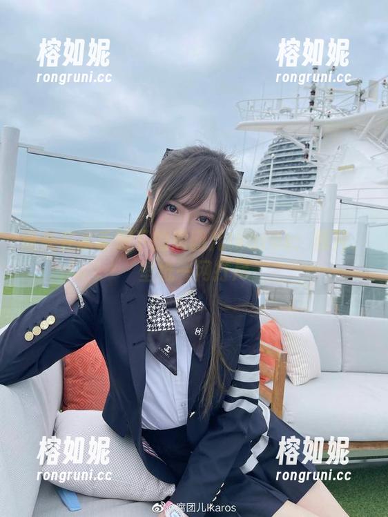 迷失在水手服下的腐团儿Ikaros：照片、壁纸一网打尽