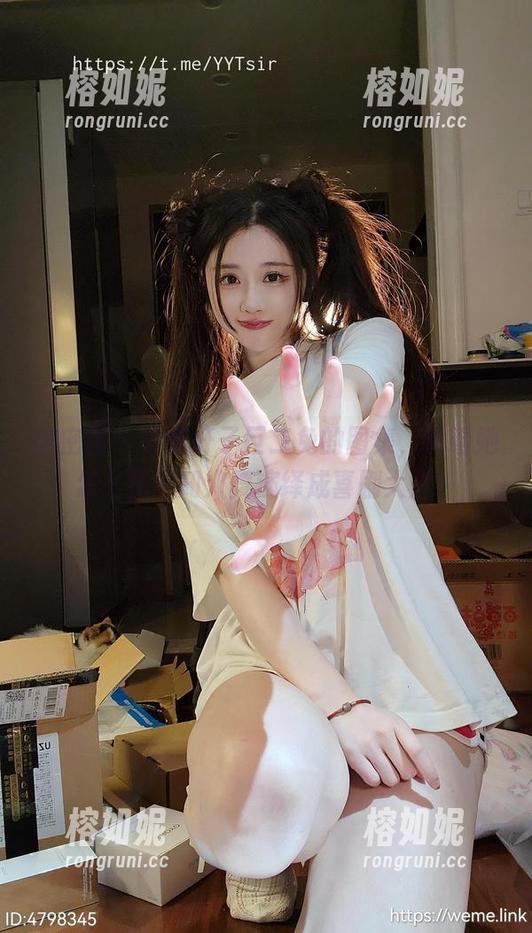 微密圈 - 分享轩子巨二兔的图集，看看她怎么把不知火舞演绎成喜剧大片！